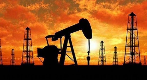 Il petrolio sale a 52 dollari per le tensioni Iraq-curdi