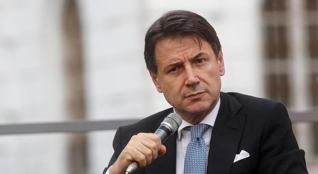 Conte a Di Battista: «Mi fido del Pd, governo sostenibile. Salvini? Gli chiedevo cortesie»