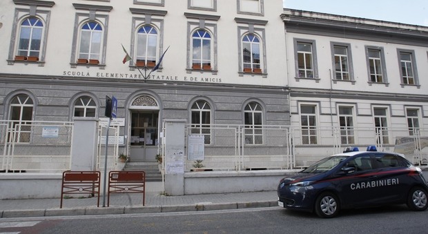 Scuola, riapre la De Amicis a Caserta un mese dopo la chiusura per infiltrazioni