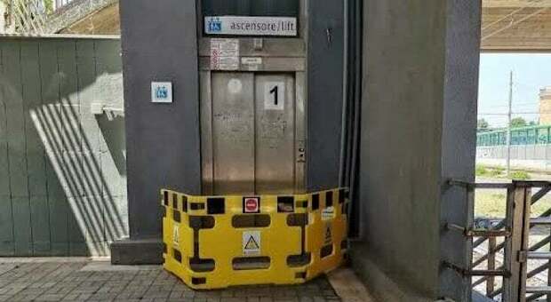 ascensore rotto_roma lido