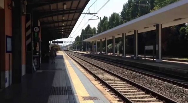 Persona investita sui binari, disagi e ritardi sulla linea Ancona-Rimini