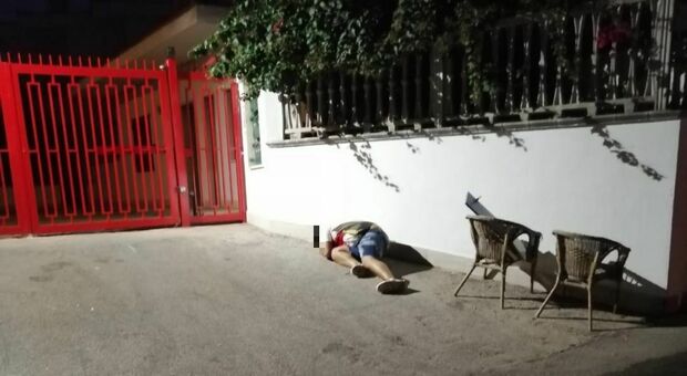 Omicidio a Pozzuoli: 35enne inseguito e crivellato di colpi davanti a una villetta
