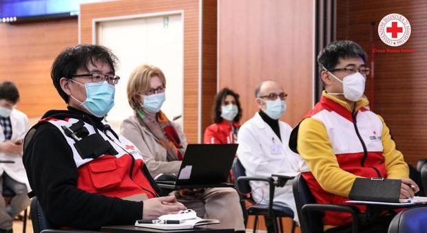 Coronavirus, in arrivo dalla Cina centinaia di infermieri e medici super esperti