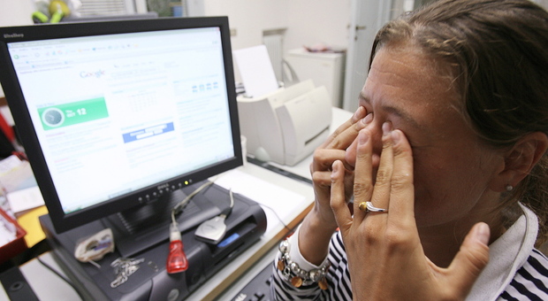 Lavoro, in Fvg le donne guadagnano 10mila euro in meno rispetto agli uomini