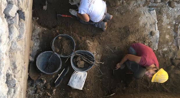 Cuma, diciannove secoli tornano alla luce con un nuovo scavo