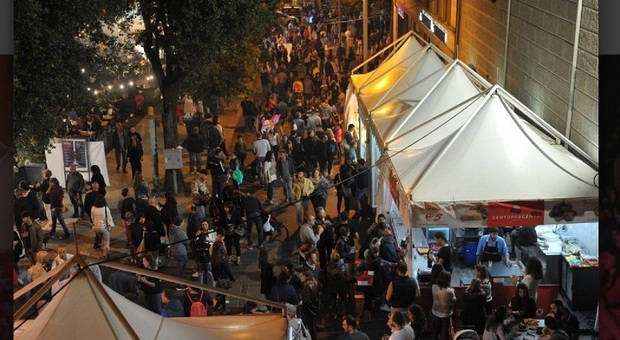 Fiera mondiale del peperoncino, in piazza Vittorio Emanuele II torna lo “Spazio arte”