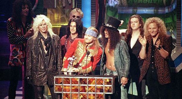 Guns N' Roses, a trent'anni dal primo album, un cofanetto da collezione