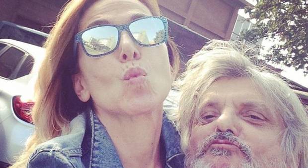 Il bacio tra Massimo Ferrero e Barbara D'Urso