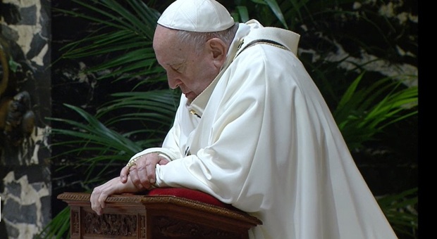 Papa Francesco dona 4.000 tamponi anticovid per i senzatetto di Roma
