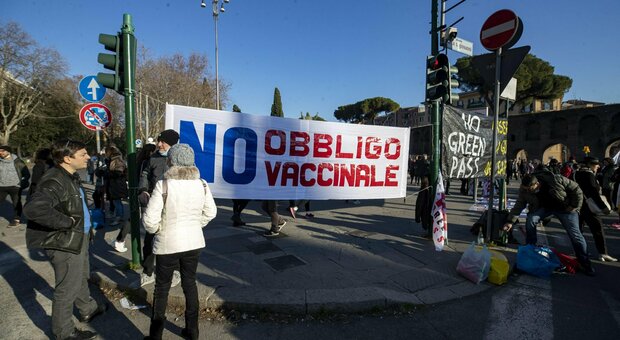 Scattano le multe agli over 50 no vax: maglia nera a Friuli, Calabria e Abruzzo