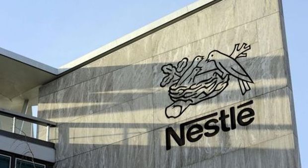 India, noodles al piombo, Nestlé li ritira