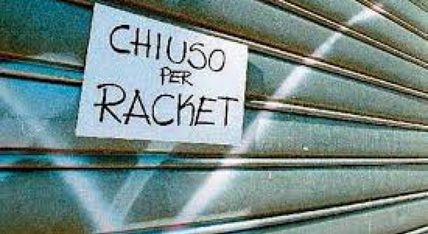 Racket a Napoli, estorsore del clan Puca condannato a quattro anni di carcere