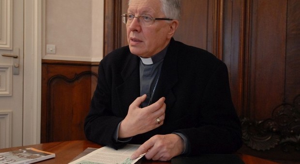 Pedofilia in Francia, condannato a 8 mesi un vescovo "insabbiatore"
