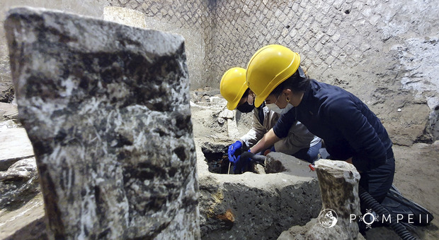 Pompei, scoperta la stanza degli schiavi nella villa romana sottratta ai tombaroli