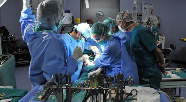 Torino, i medici ricostruiscono la mandibola ad una donna utilizzando il suo osso perone