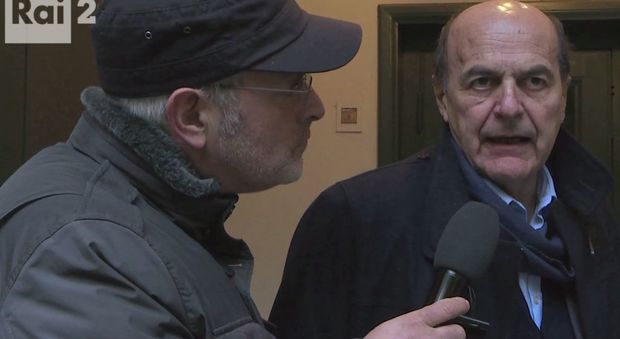 Bersani come ai tempi del governo Monti: «Non si vince sulle macerie»