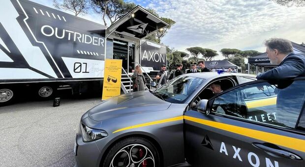 Innovazione e sicurezza, presentato oggi a Roma il Taser 10 in occasione dell'Axon Roadshow 2023