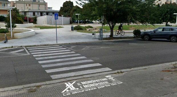 Lecce, attraversare sarà più sicuro: arrivano i messaggi sui marciapiedi