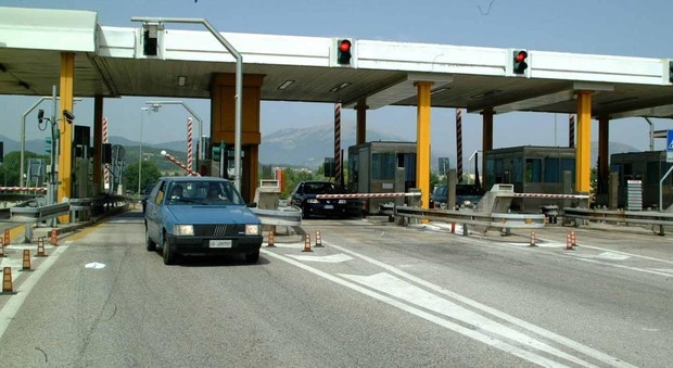 Rieti, questa notte chiuso il casello autostradale di Magliano Sabina per chi viaggia dalla Capitale