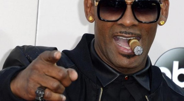 immagine R. Kelly arrestato per pedopornografia
