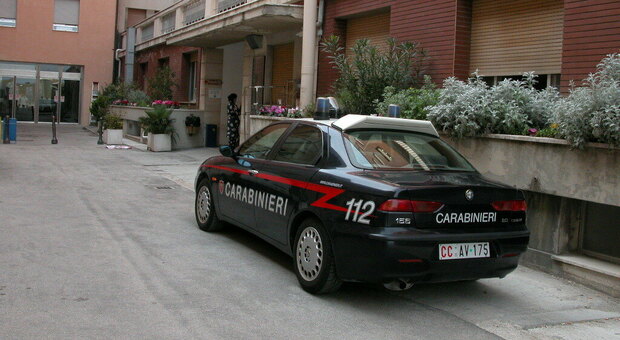 I due romeni sono stati denunciati dai carabinieri