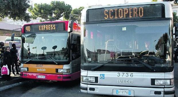 Roma, domani mattina sciopero di bus e metro: gli orari e le modalità
