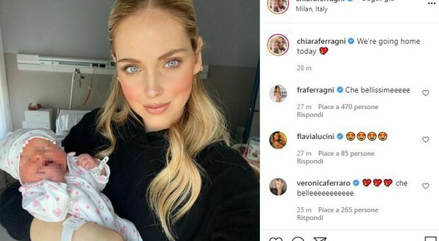 Chiara Ferragni torna a casa dopo il parto, il post sui social scatena i fan: «Finalmente incontra Leo»