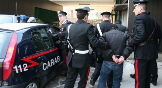 Roma, carabiniere in borghese fa arrestare pusher