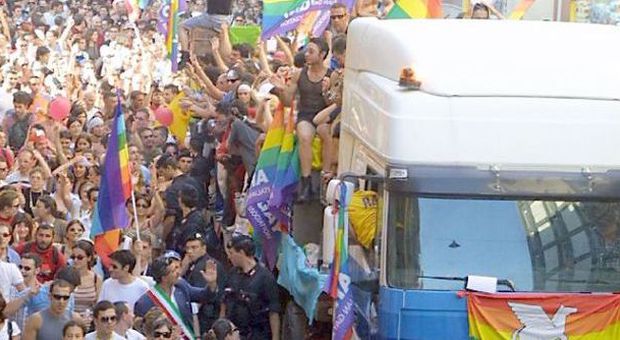 Via al Puglia pride: una settimana di eventi, sabato Street parade a Lecce