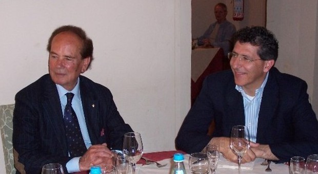 Roberto Benigni e, a destra, Giancarlo Romanucci
