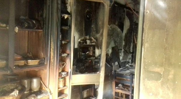 San Marco dei Cavoti, incendio in un'abitazione: muore insegnante, marito ferito