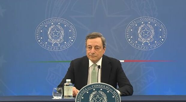 Energia, Draghi: le cose si stanno muovendo, d'accordo con la proposta Gentiloni-Breton