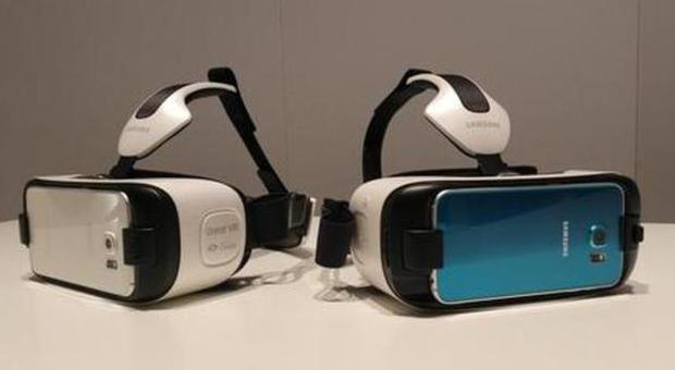 Gear VR di Samsung sarà in vendita entro la fine del 2015