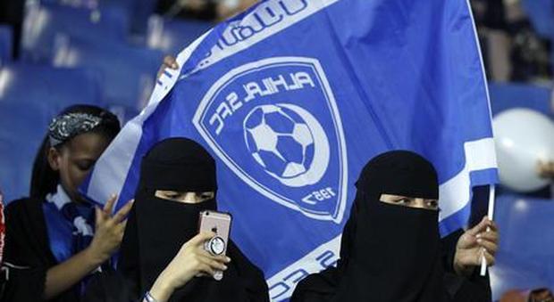 Supecoppa in Arabia Saudita, la tv pubblica spagnola non trasmette le partite: «Diritti delle donne non rispettati»