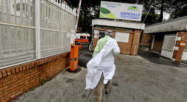Coronavirus in Campania, l'accordo: 3mila posti letto nelle cliniche private