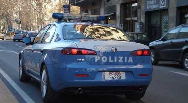 Operazione sicurezza a Milano, controlli e sgomberi della polizia contro antagonisti e NoExpo