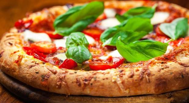 Al "Napoli Pizza Village" arriva Just Eat: entri e ordini con un click
