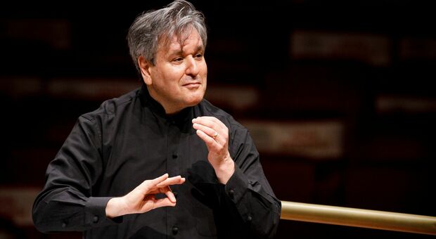 Antonio Pappano, direttore musicale di Santa Cecilia: «Mi auguro che in estate ci sia una piazza anche per noi»