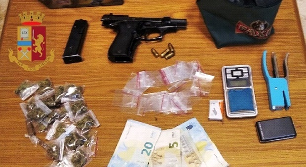 Armi e droga in casa, dominicano arrestato a Napoli