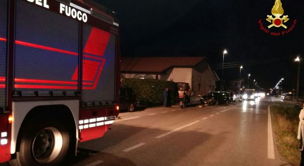 Due auto si scontrano a Legnaro: ferita una donna Paura in A4 per un tamponamento