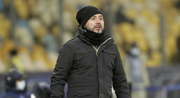 Ucraina, stop al campionato. De Zerbi e il suo staff bloccati: «Non potevo voltare le spalle al club»