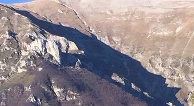 Individuata la faglia sul monte Vettore: immagini choc, la montagna spaccata