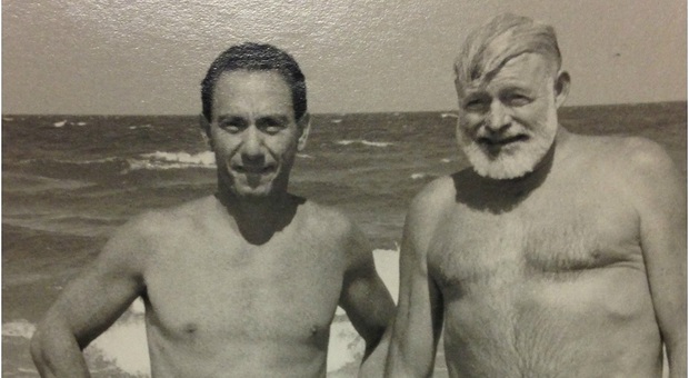 Morto lo scrittore Aaron Edward Hotchner: fu amico e biografo di Hemingway con cui andava a caccia e pesca