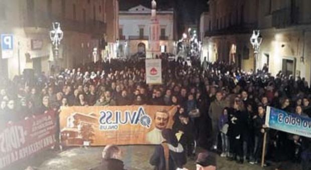 In 2500 in piazza a Casarano «Giù le mani dall’ospedale»