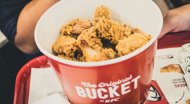 Il colosso del pollo fritto sbarca a Venezia: KFC sarà aperto 7 giorni su 7