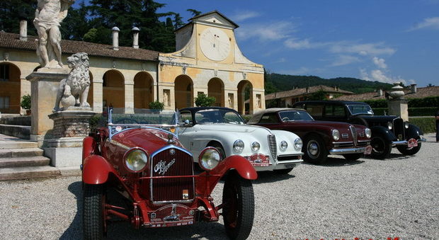 Sfila la leggenda dell'auto, arrivano le mitiche Alfa Romeo