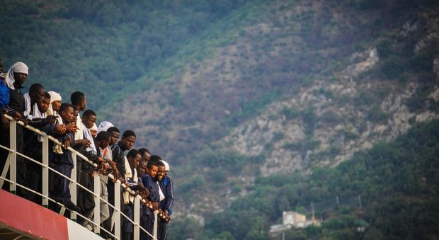 Migranti, Medici senza frontiere sospende le attività di soccorso con la nave Prudence