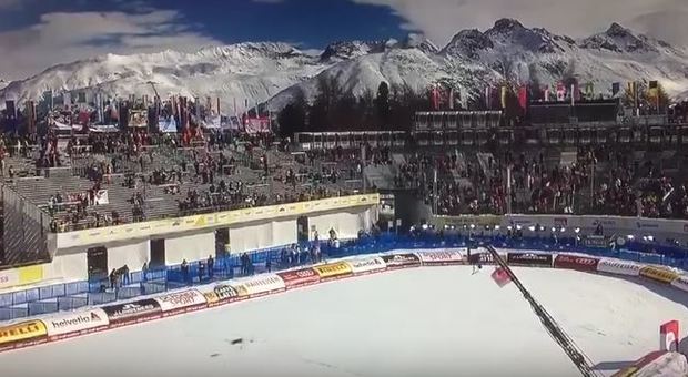 Aereo trancia un cavo che cade sulla pista: tragedia sfiorata ai mondiali di sci