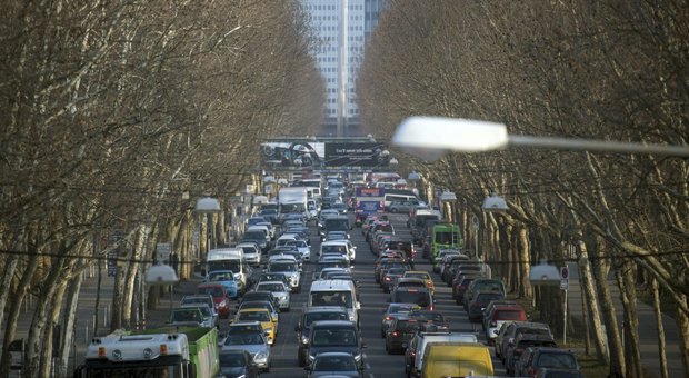 In Germania stop alle auto Diesel: le città possono decidere se vietarle