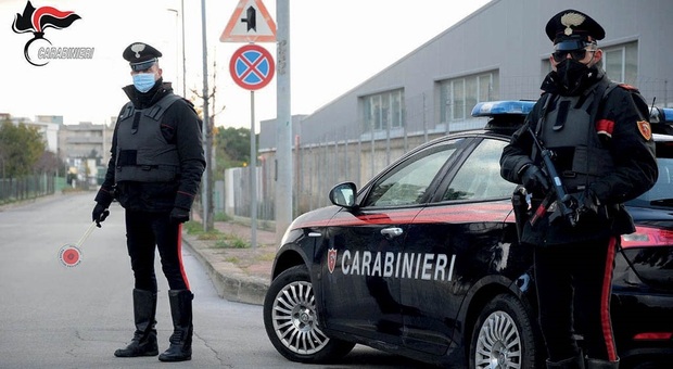 Inseguimento nel Rodigino con sparatoria. Nella foto un posto di blocco dei carabinieri.